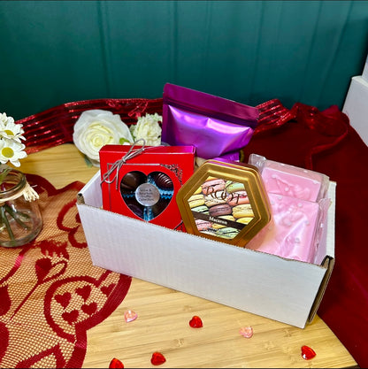 XOXO Valentine’s Gift Box